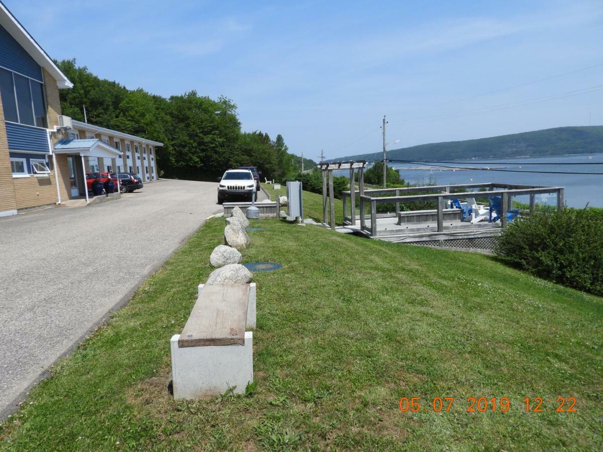 Admiral Digby Inn Restaurant And Cottages 외부 사진